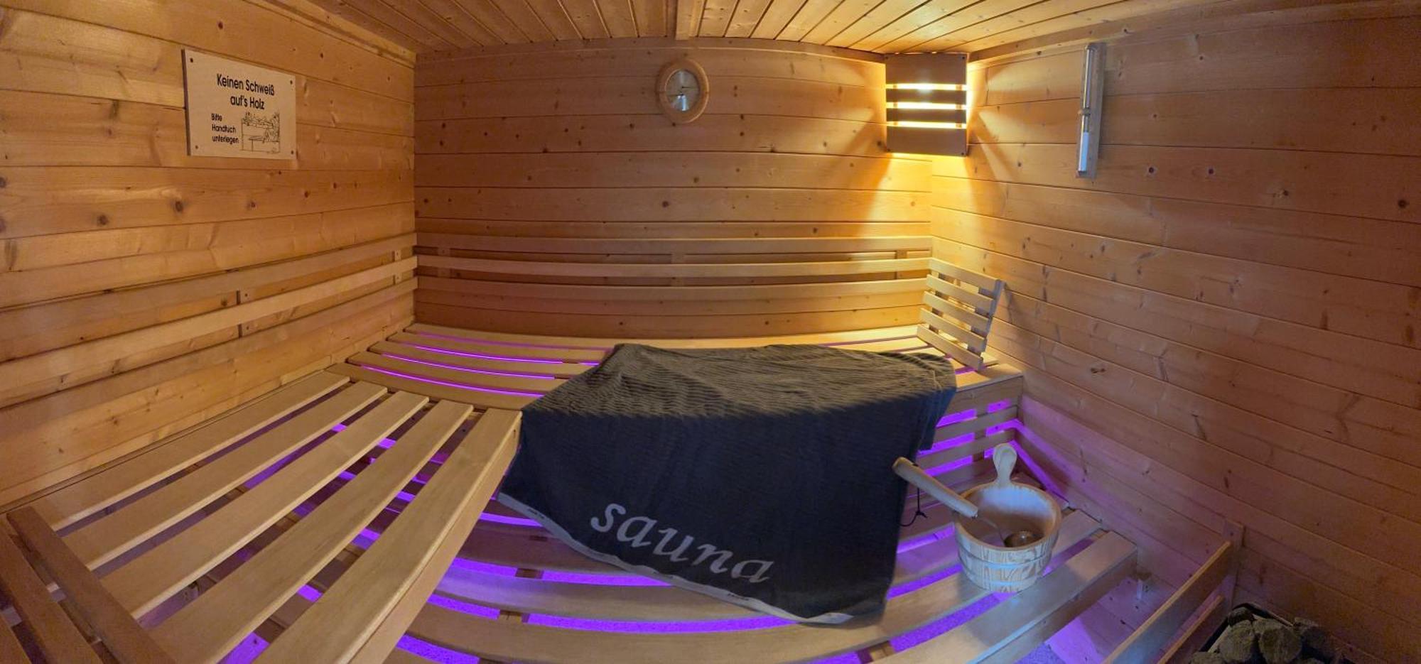 Ferienwohnung Schlossblick - 4 Sterne Sauna Pool Whirlpool Exklusiv Braunfels Dış mekan fotoğraf